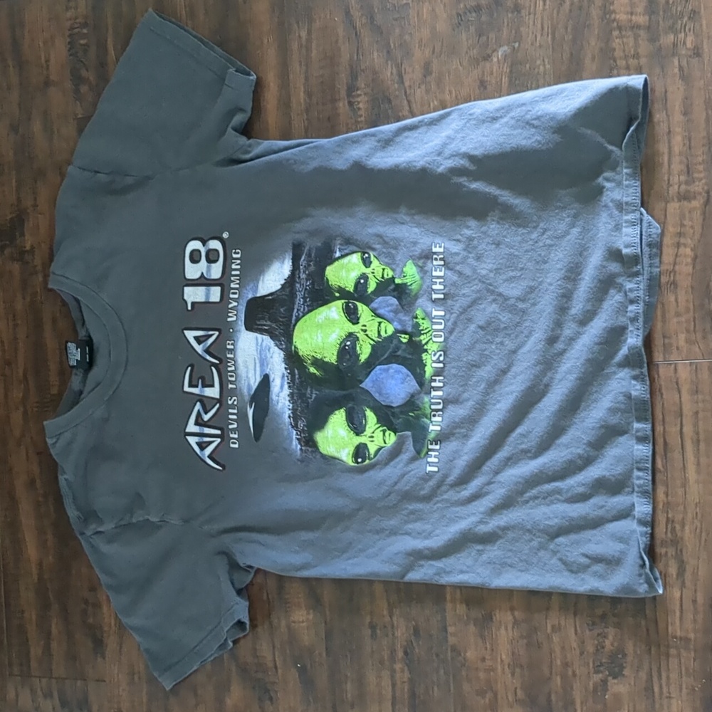 Men's alien tee Area 18 Devils Tower Medium